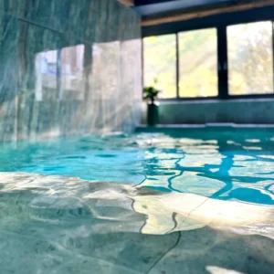 Piscine intérieure